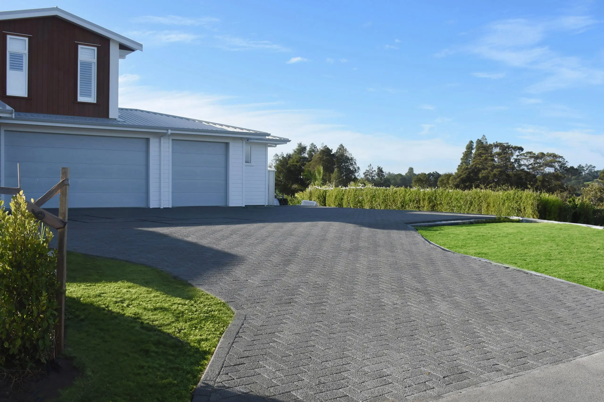 Premier Driveway Paving in Los Angeles: Paving Perfection